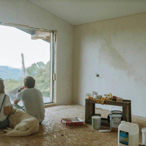 Wywóz gruzu w Warszawie i okolicach. Jak wygląda to w praktyce przy większych remontach?