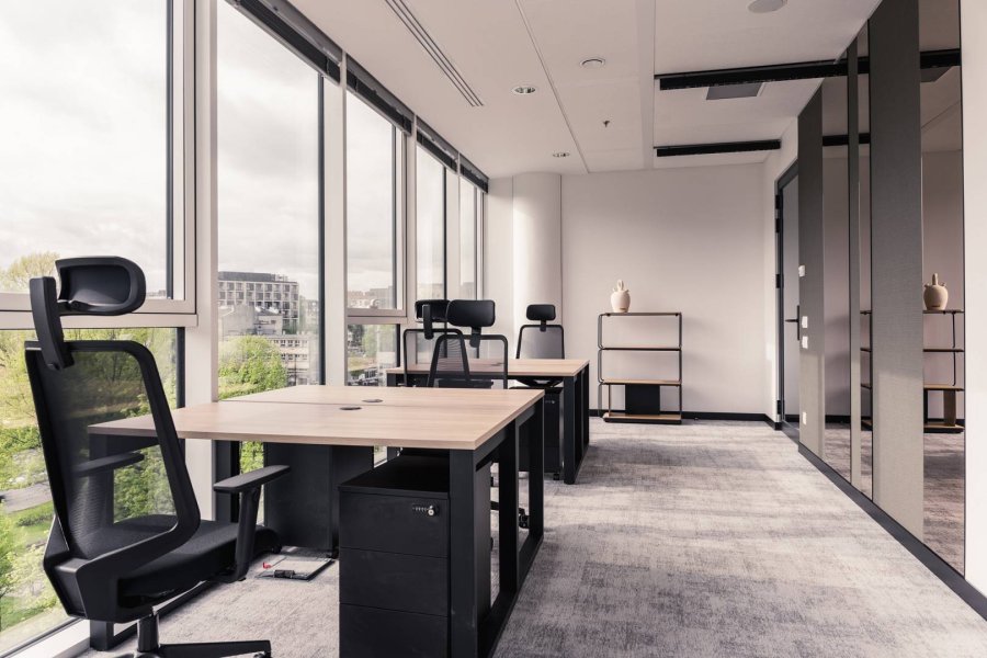 Najbardziej polecane biuro coworkingowe w Warszawie? Poznaj przestrzeń The Shire