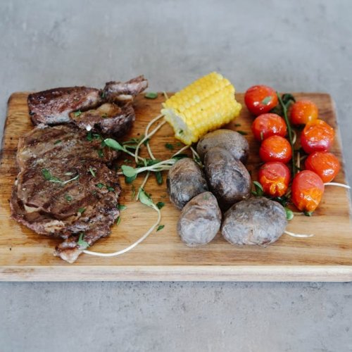 Najlepsze steki w Warszawie: Gdzie znaleźć idealne mięso?